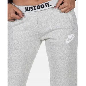 NWT Nike Women's Fleece Pants Sportswear Essential Jogger Pants Gray CI1196-010